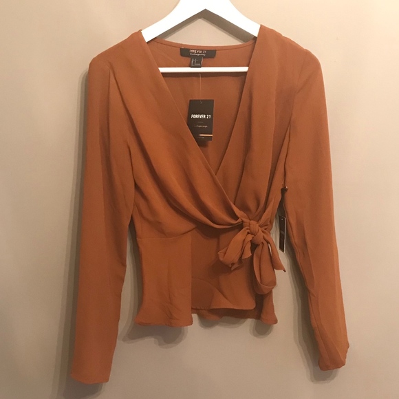 Forever 21 Top - Picture 2 of 6